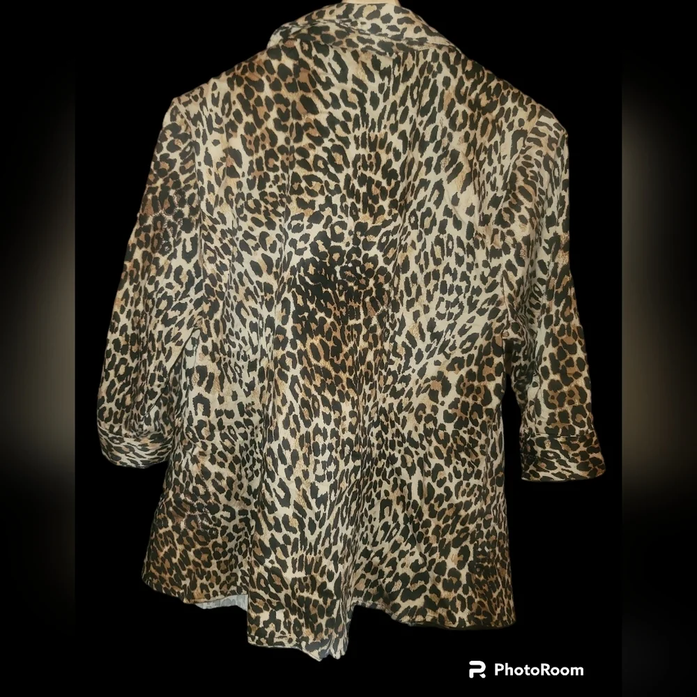 Lane Bryant Button Down 3/4 Sleeve Shirt Size 16 - Picture 2 of 8